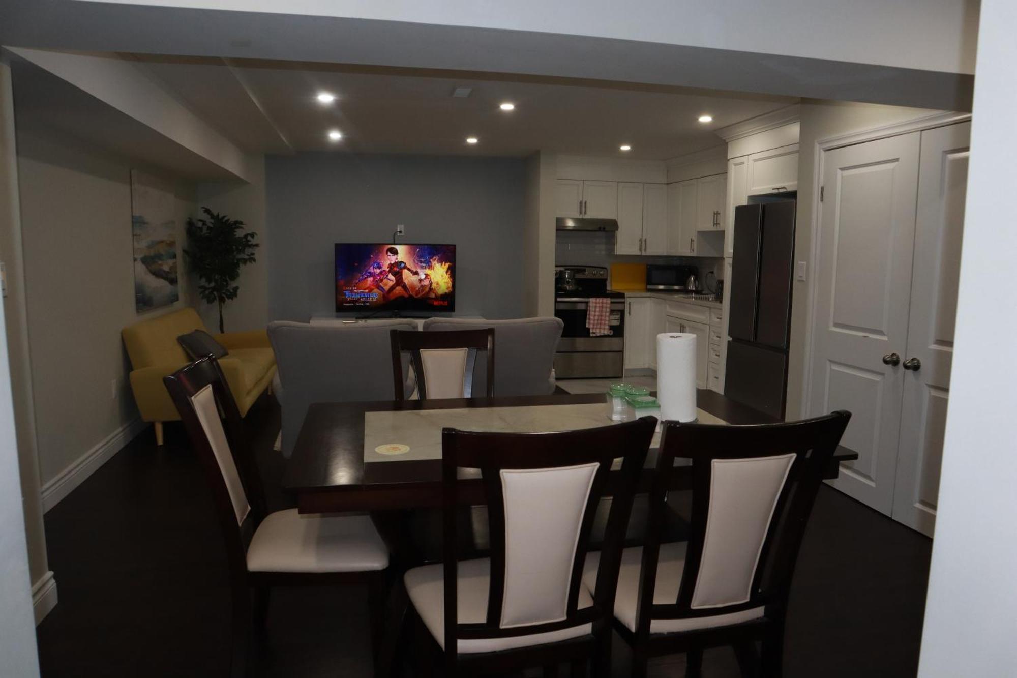 Stunning Furnished 2Bedroom/2Washroom Apartment Brampton Exterior photo