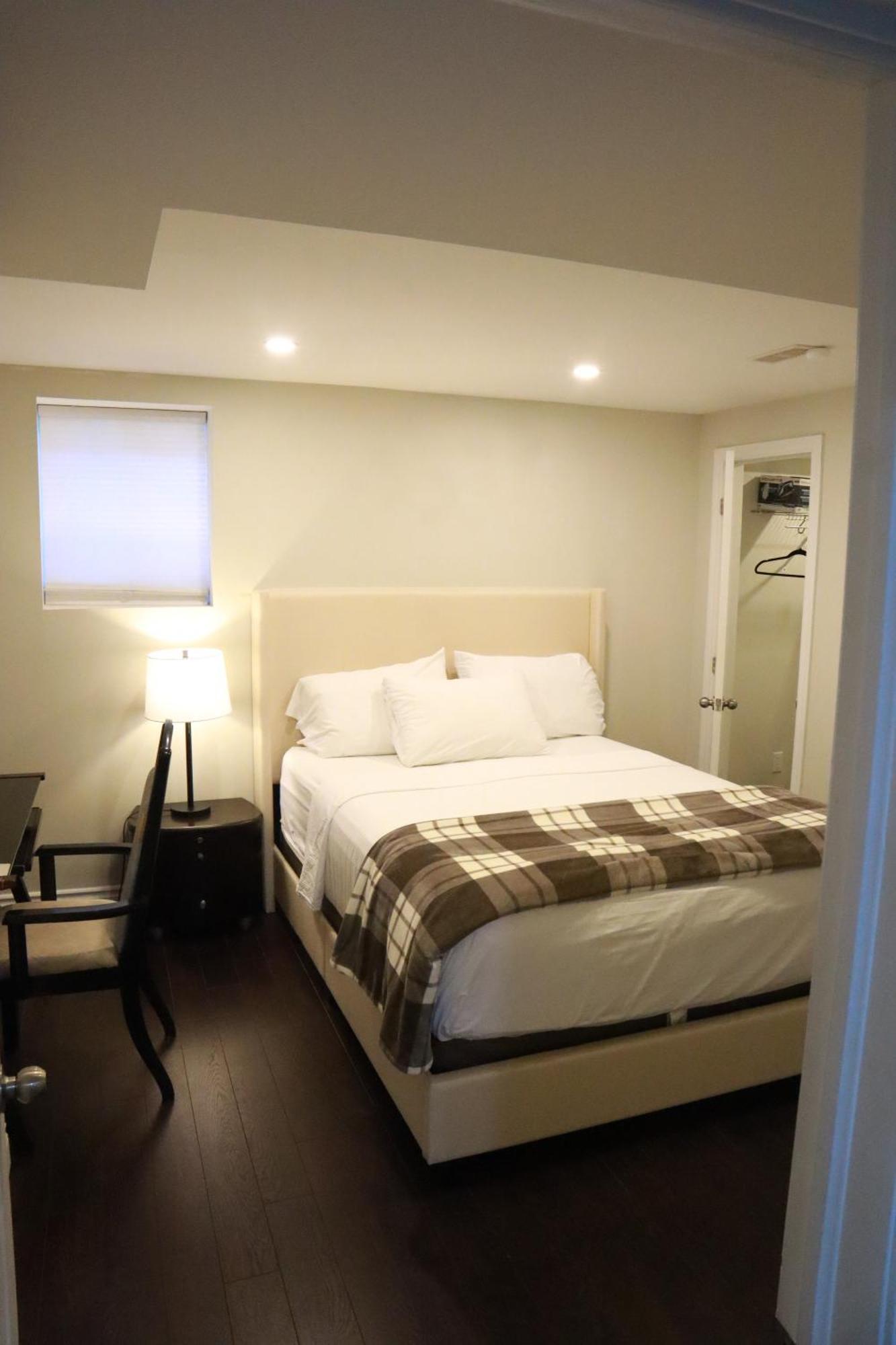 Stunning Furnished 2Bedroom/2Washroom Apartment Brampton Exterior photo