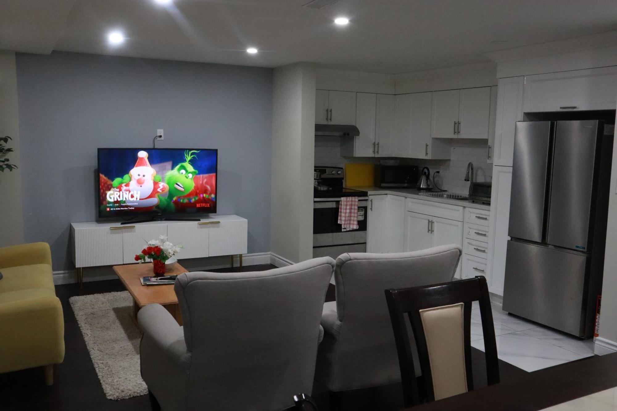 Stunning Furnished 2Bedroom/2Washroom Apartment Brampton Exterior photo